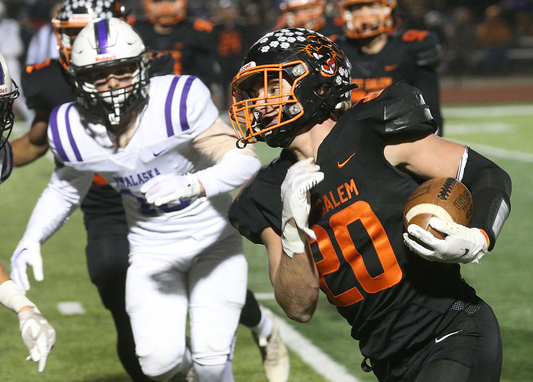 Onalaska vs West Salem, Nov. 11